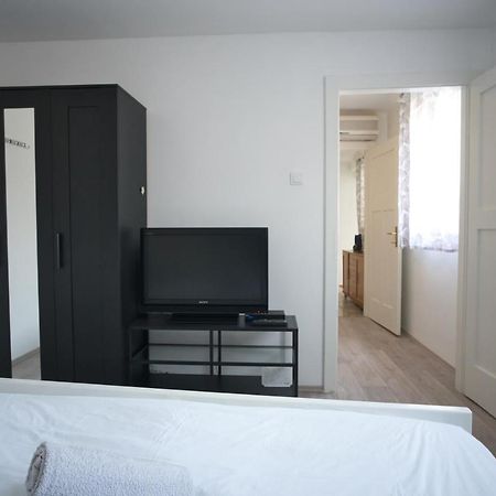 Apartment Fly Split Exteriör bild
