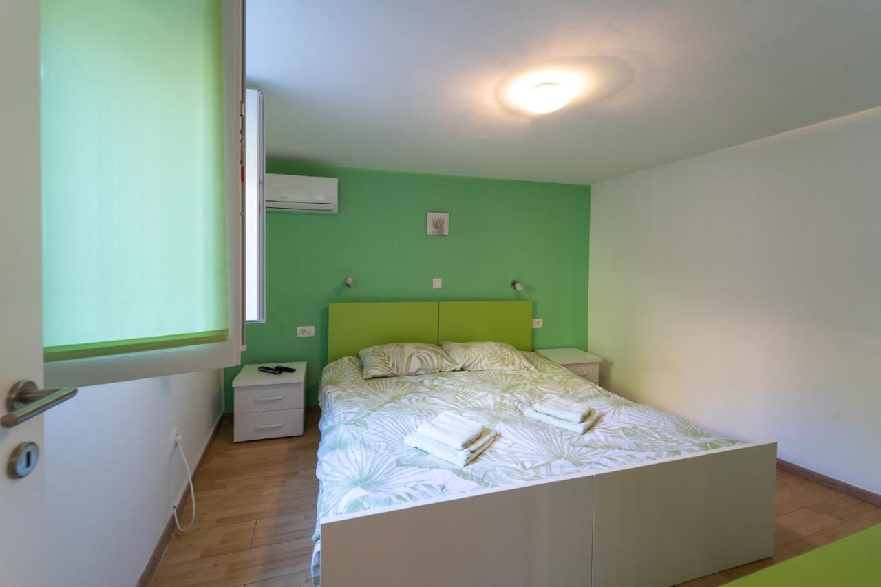 Apartment Fly Split Exteriör bild